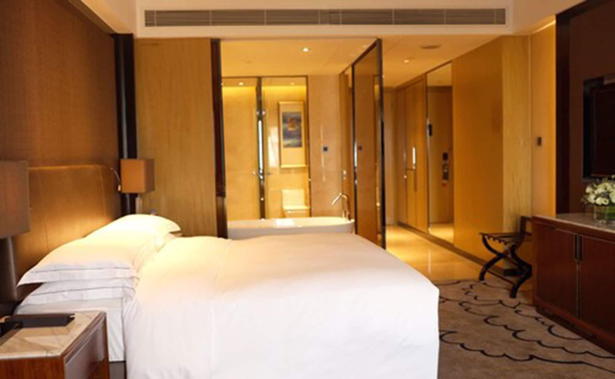 Hilton Zhongshan Downtown Kültér fotó
